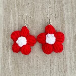 Red & White Game Day Crochet Daisy Earrings – Wisconsin-Inspired Boho Dangles